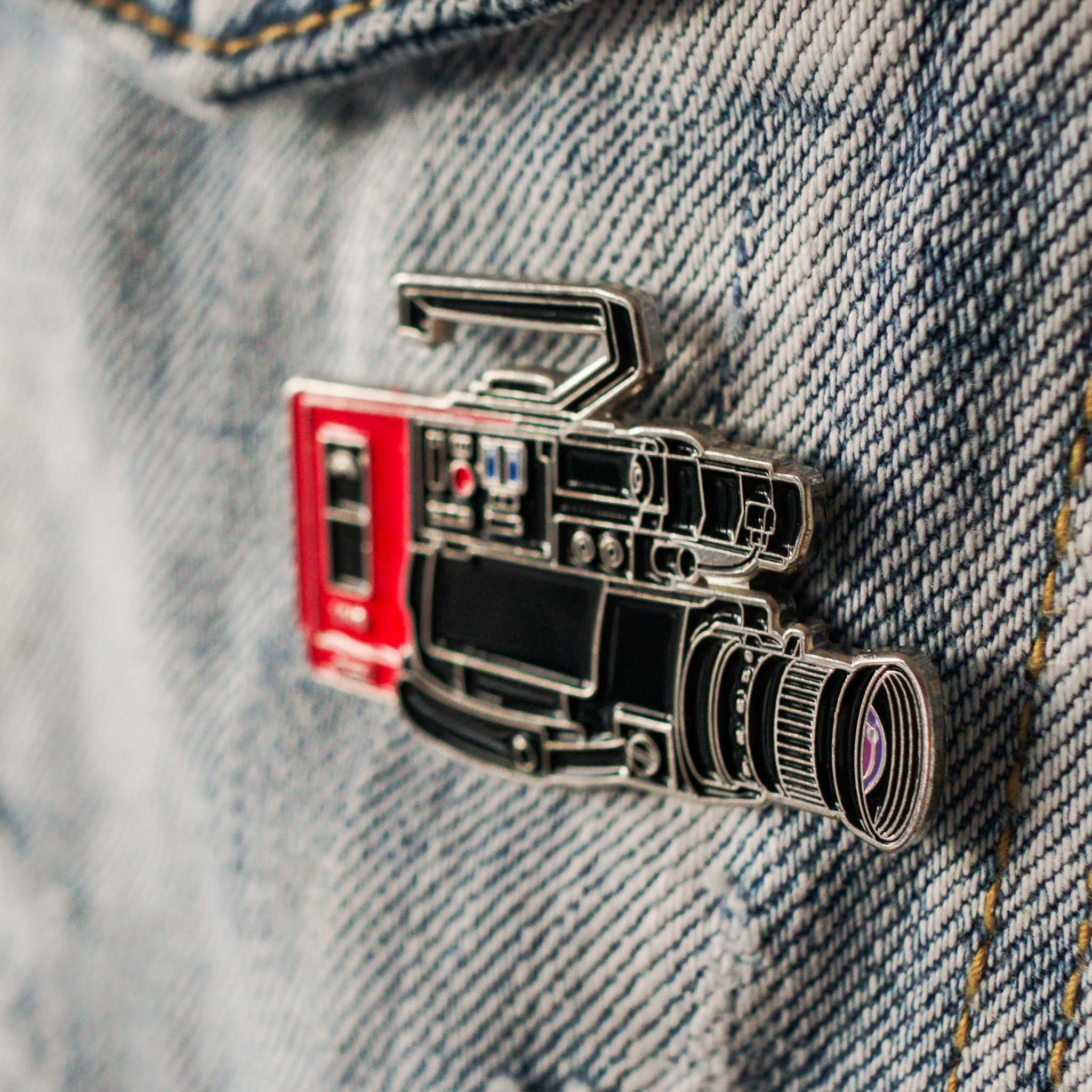 80S VHS CAMERA ENAMEL PIN - Image 4