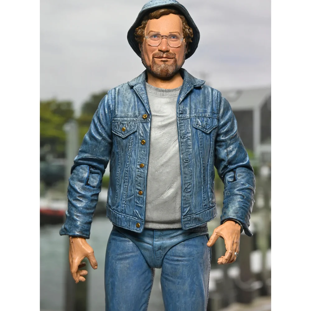 JAWS - 7 in Scale Action Figure – Ultimate Matt Hooper (Amity Arrival) 50th Anniversary Figure - Image 7